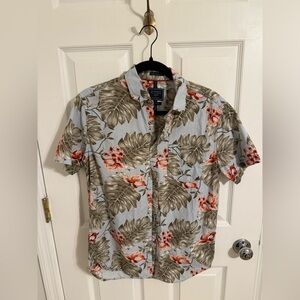 Men’s On The Road Short-Sleeve Button-Up Shirt – Size M (Slim Fit)